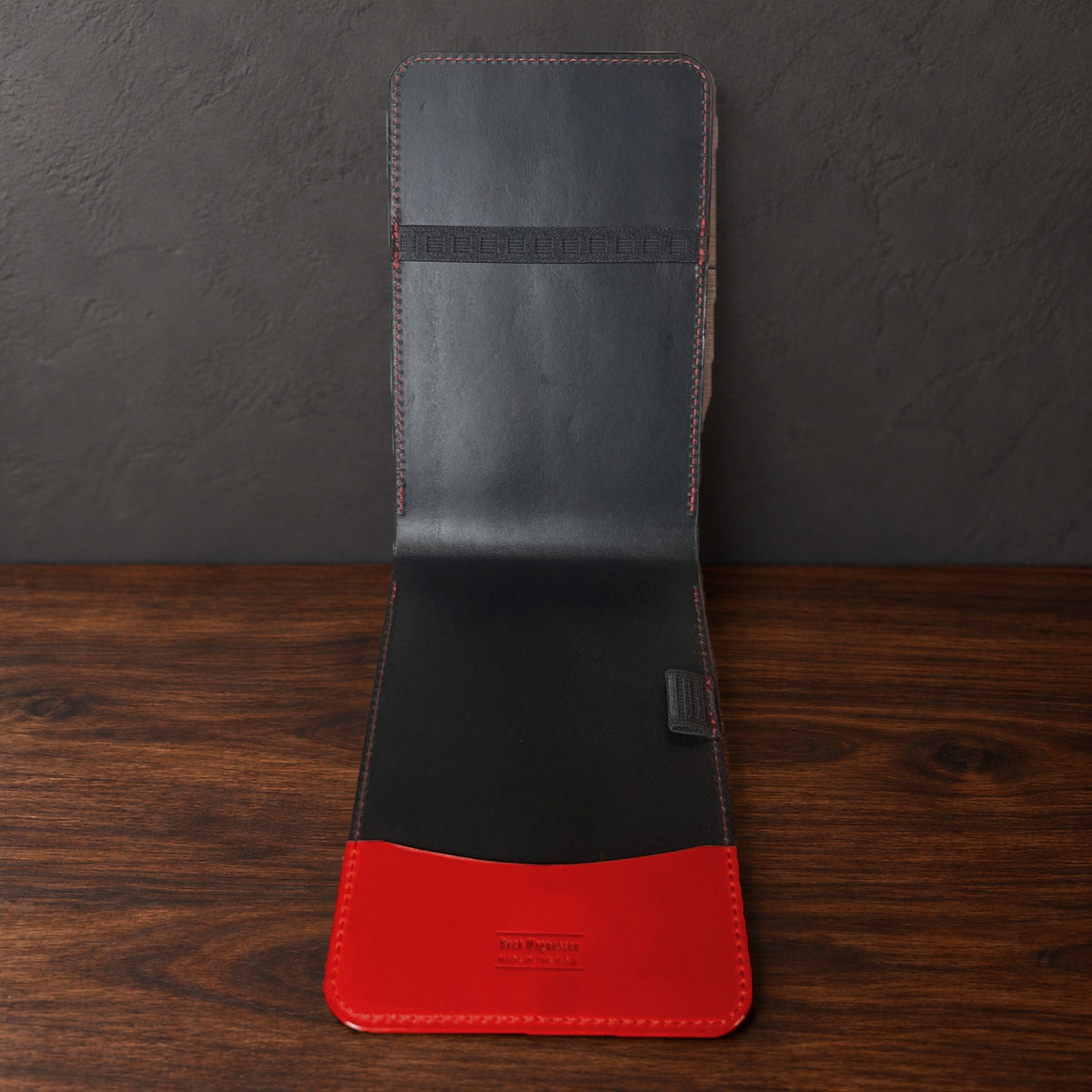 Inside the Augusta Classic yardage book cover: black interior, a top elastic, a full-length pocket and a pencil loop