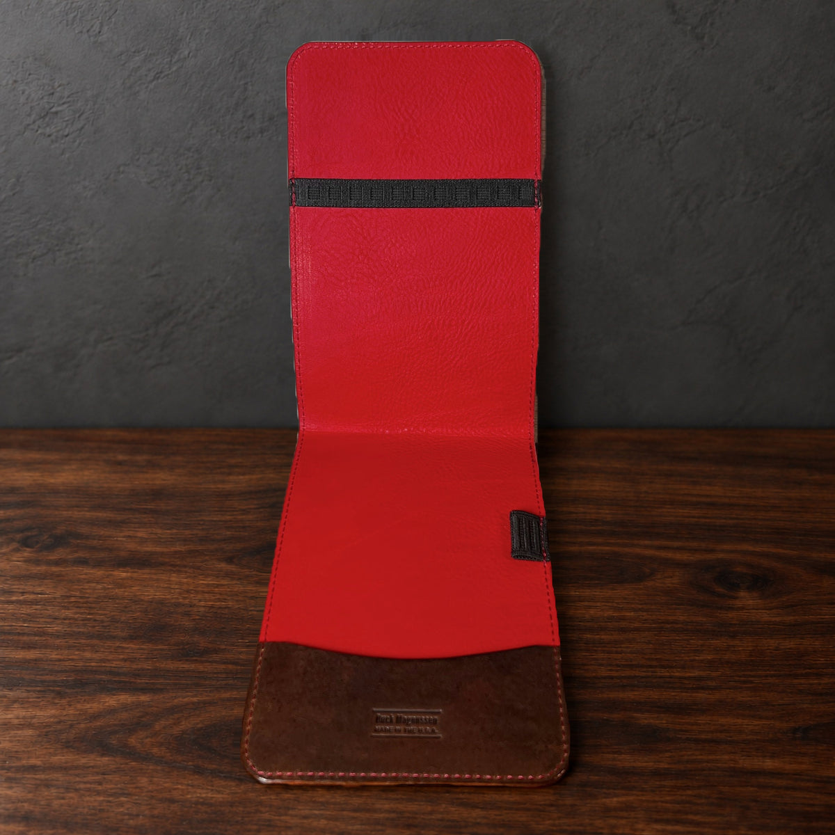 Inside the Augusta Classic yardage book cover: red interior, a top elastic, a full-length pocket and a pencil loop