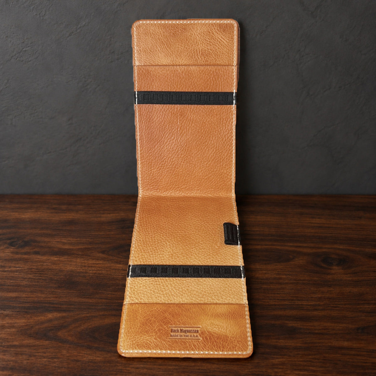 Inside the Oakmont Pro yardage book cover: natural interior, elastics at the top and bottom and a pencil loop