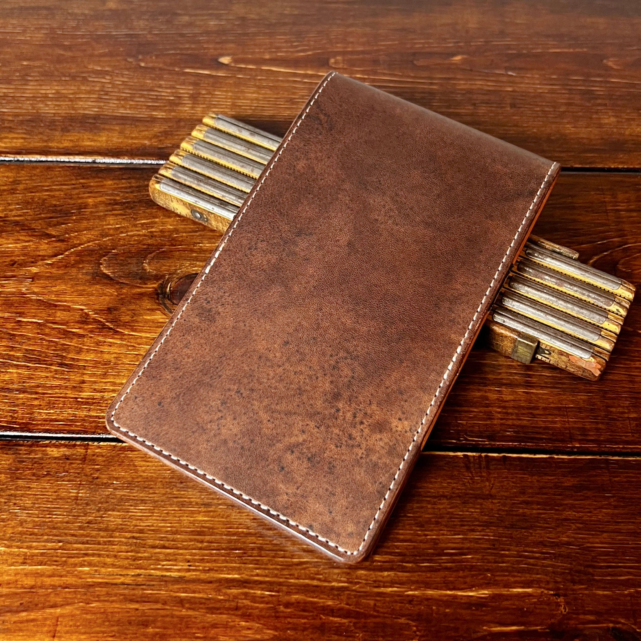 Oakmont Pro Yardage Book Cover in Nemesis, Natural Interior, and Cream Thread