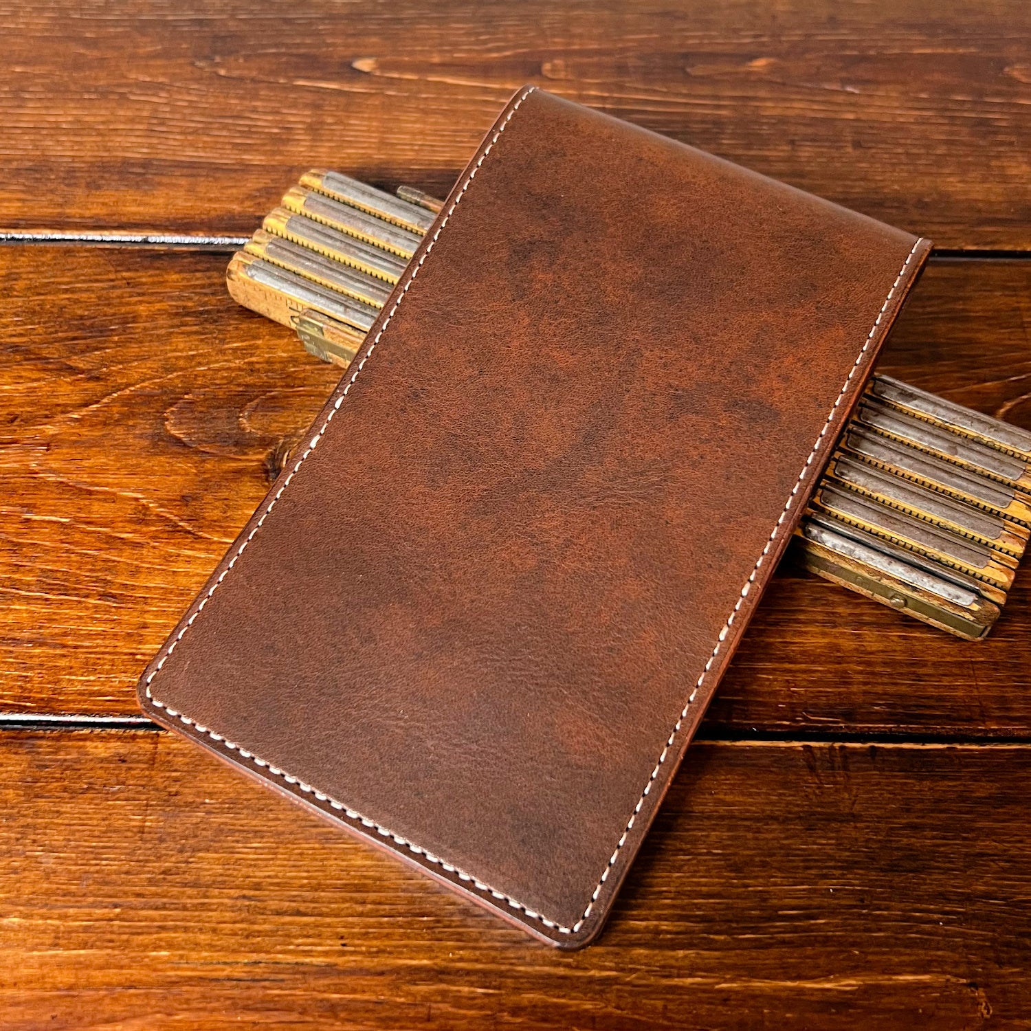 Oakmont Pro Yardage Book Cover in Nemesis and Cream Thread